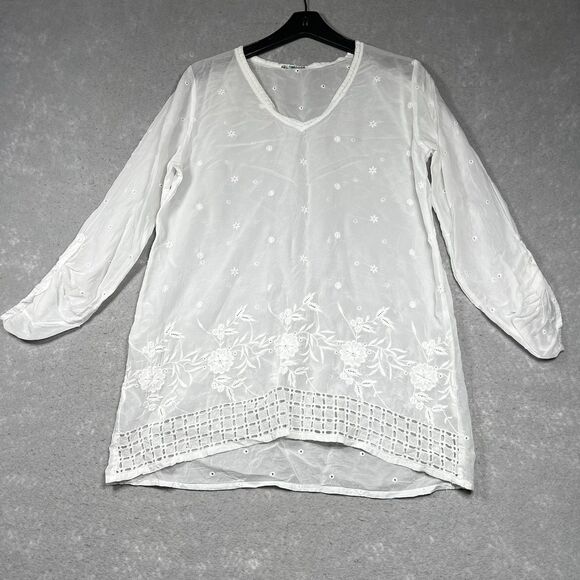 Johnny Was Top Womens Top Medium White Blouse Tunic Embroidered Lacework Boho - Picture 1 of 12